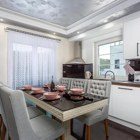 In With Kitchen 度假居
