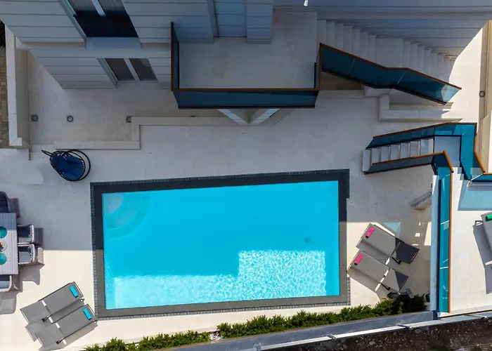 In With Kitchen 別荘 ツリクヴェニツァ