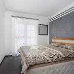 Дом отдыха Lovely In Цриквеница